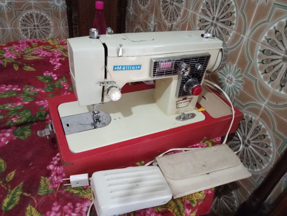 Maquina de costura
