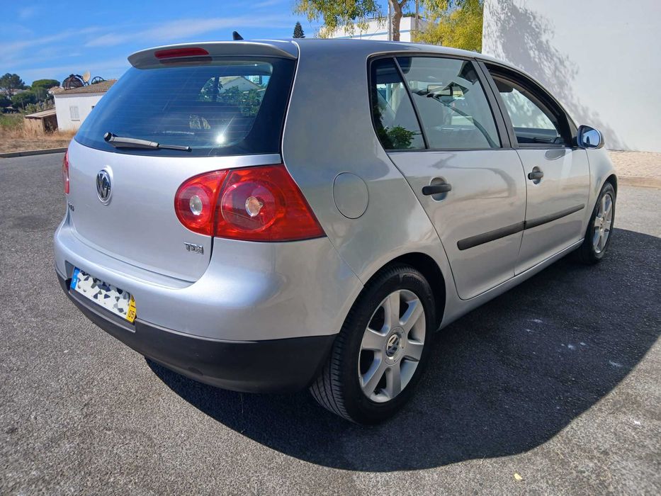 VW Golf  1.9TDI (Nacional)