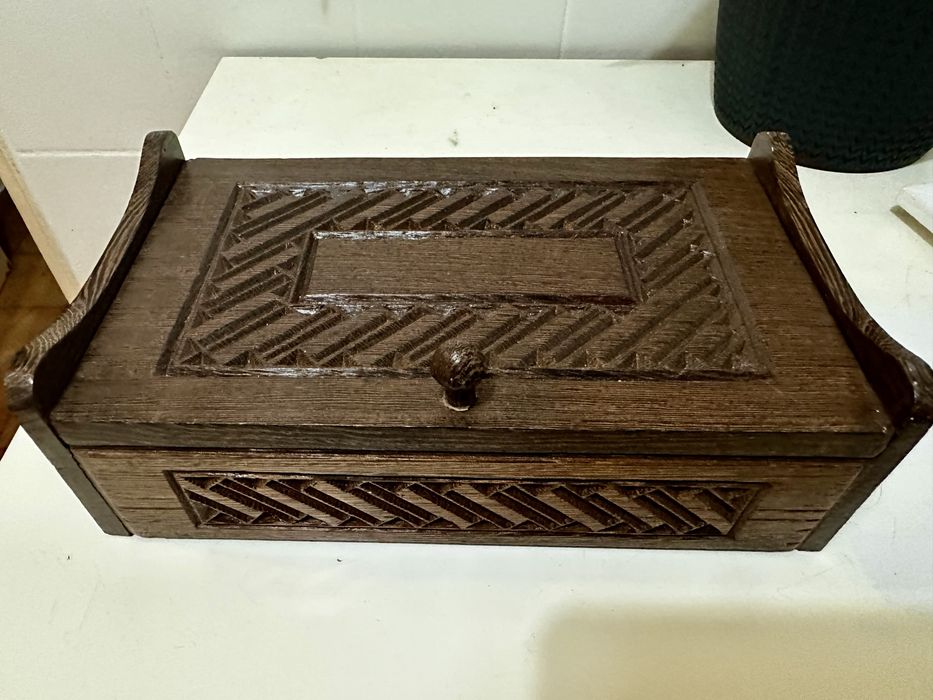 Caixa decorativa em madeira maciça de sucupira – artesanal e única
