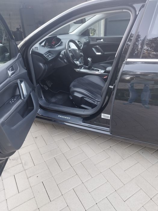 Peugeot 308 SW 2017 — photo 4