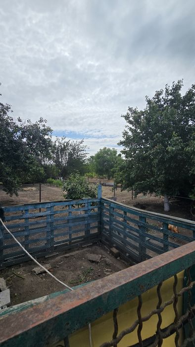 Продаж будинок з ремонтом для родини