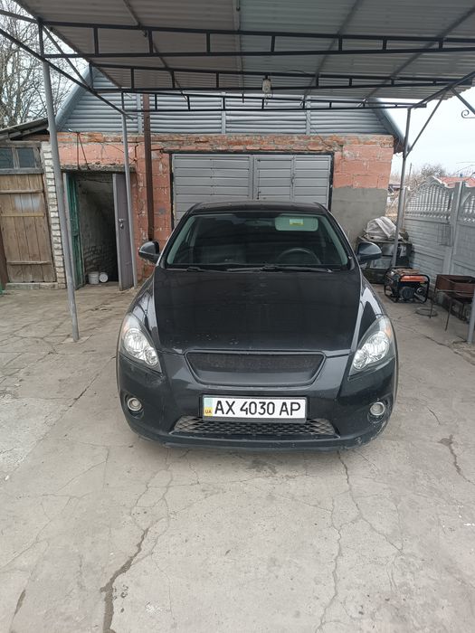 Продам kia ceed купе