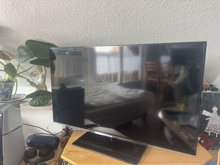 Panasonic моделі TX-L39EW6K без дефектів