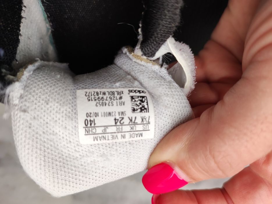 Buty dziecięce Adidas 24