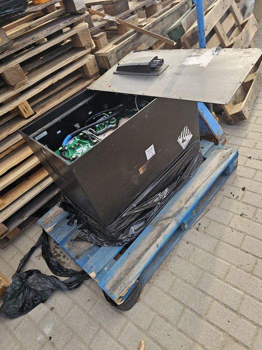 Magazyn energii hoppecke 24v 10.4kwh  lifepo4 lfp bank fotowoltaika w obudowie