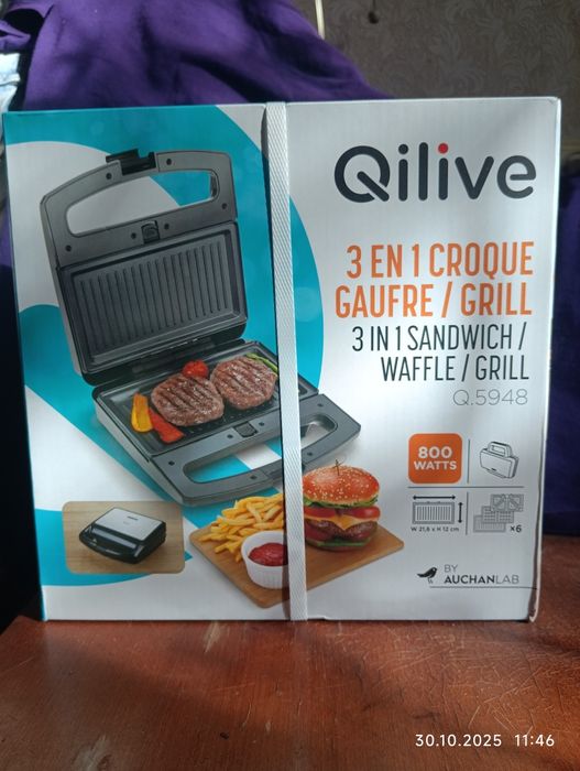 Гриль/сендвіч/вафельниця  3 в 1