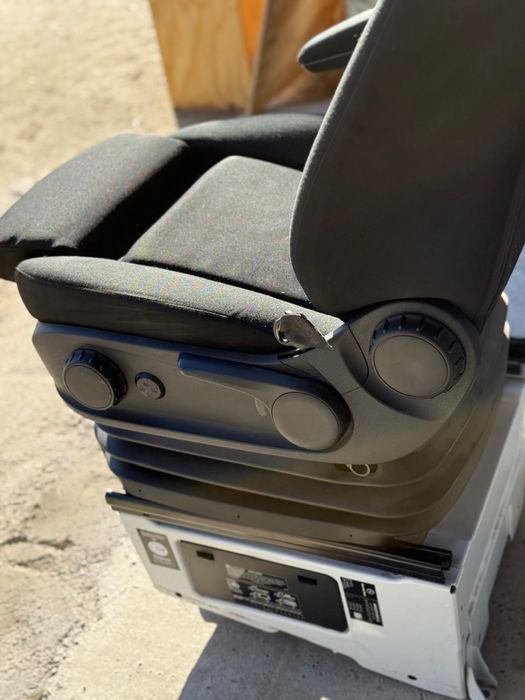 Сидіння пілот спрінтер w907