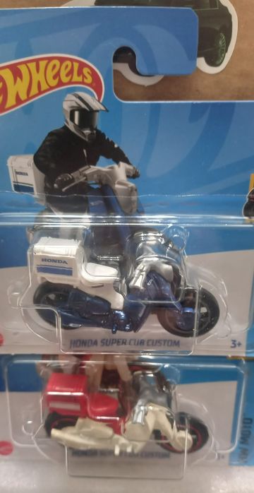 Conjunto 2 Honda Super Cub Custom Hot Wheels