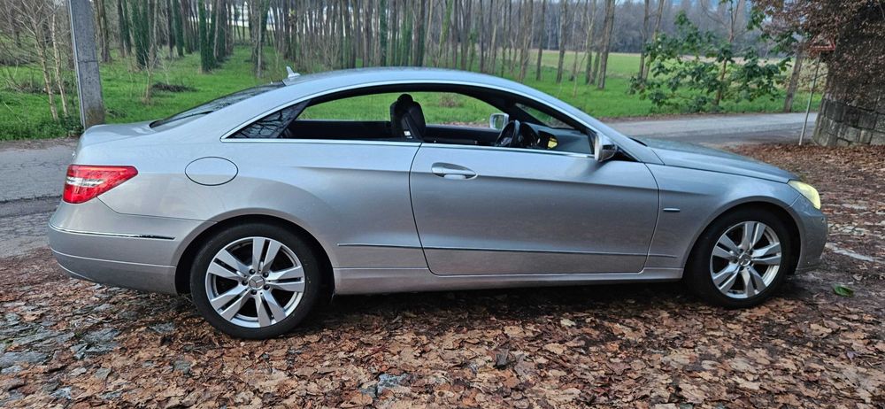 Mercedes-Benz E250 Coupe