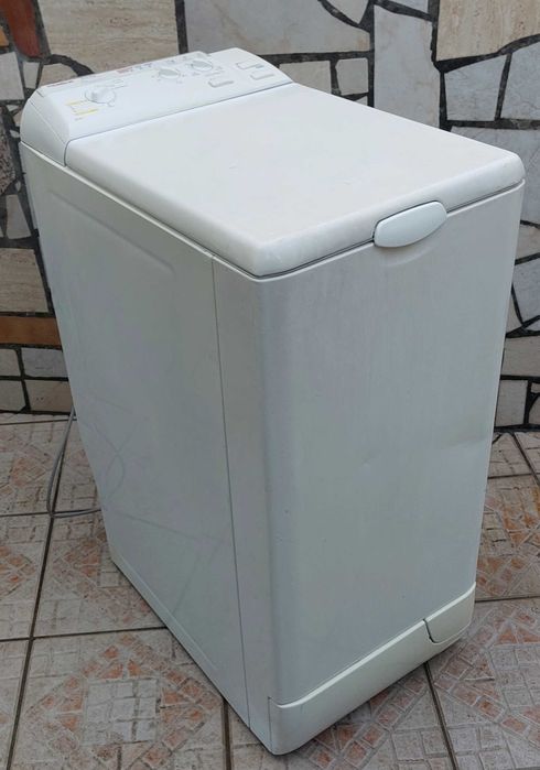 Máquina Lavar Roupa THOMSON (velhinha mas a trabalhar)