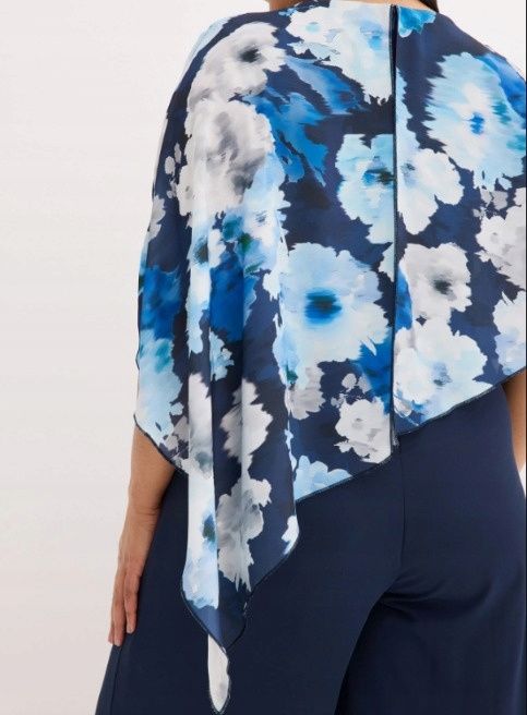 B.P.C kombinezon granatowy z asymetryczną narzutką we wzory 42.