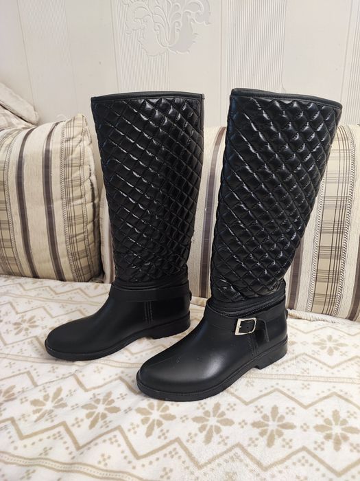 Продам резиновые сапоги