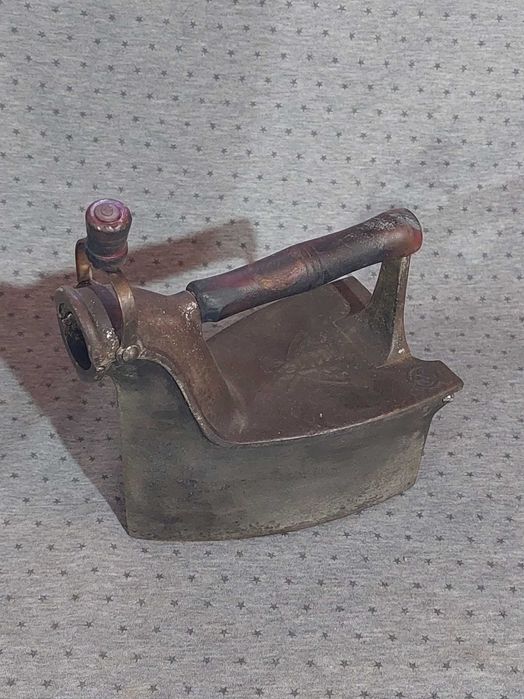 Ferros de engomar antigos