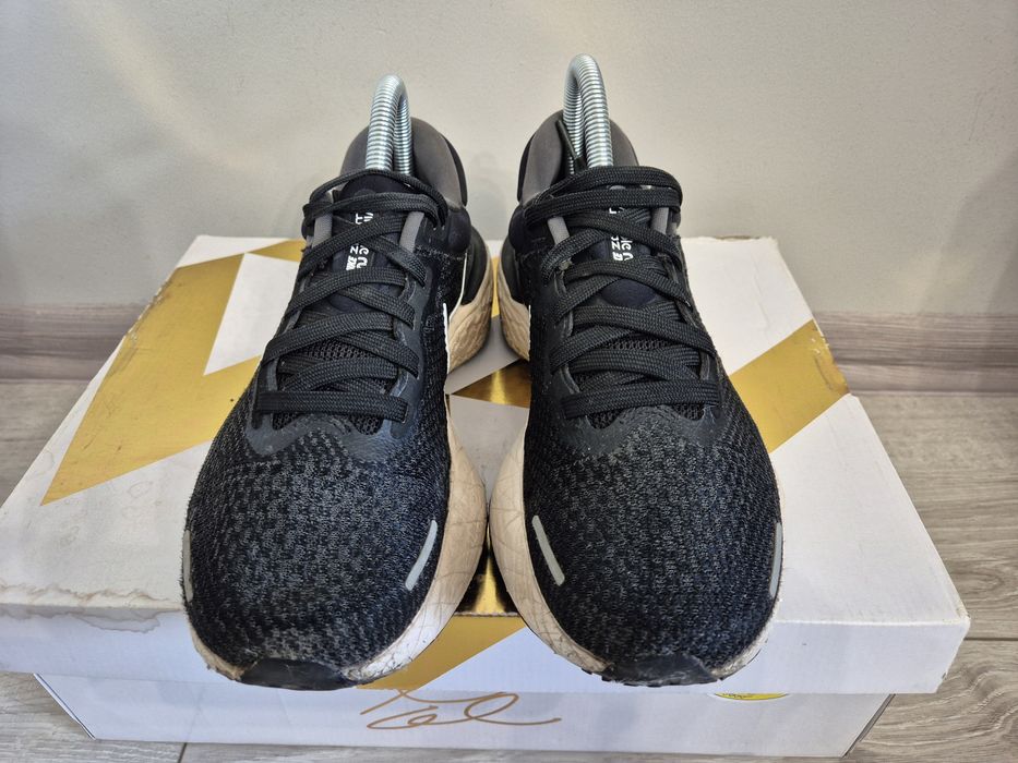 Buty damskie do biegania Nike Invincible Run rozmiar 39.
