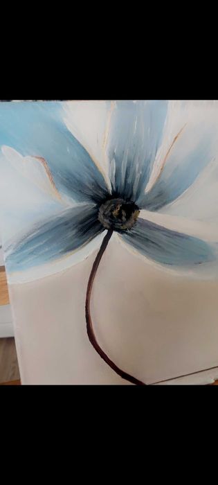 Orginalny obraz o jasnych barwach z serduszkiem po lewej stronie