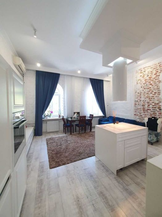 Продам 3-комнатную Центр парк Шевченко Жуковского Нагорный !