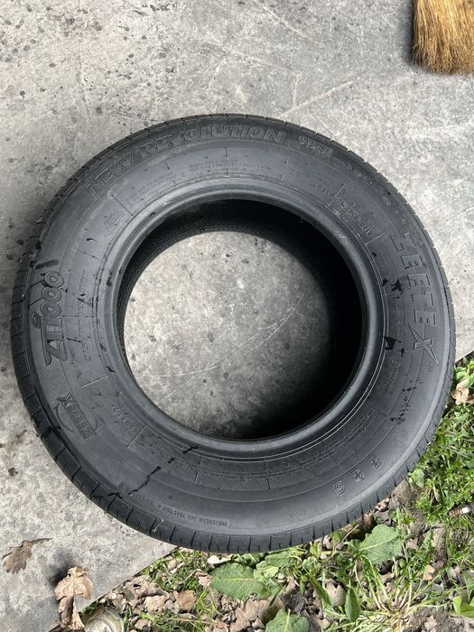 215 70 r15 Zeerex 2019р