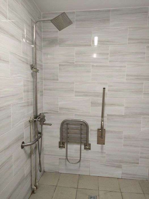 Продається кімната в гуртожитку р-н Алмазний