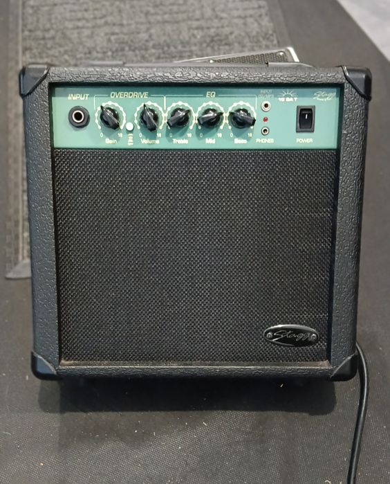 Amplificador de guitarra STAGG446876319745331201