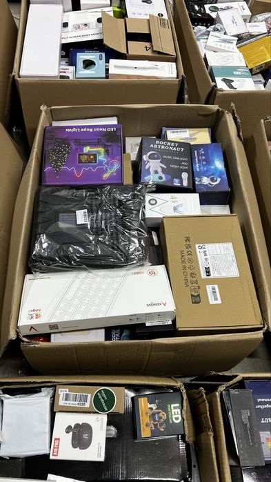 Бокси Amazon електроніка