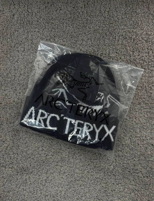 Шапка від Arcteryx