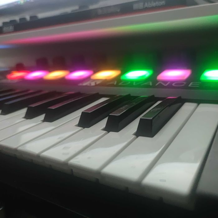 Akai Advance midi keyboard