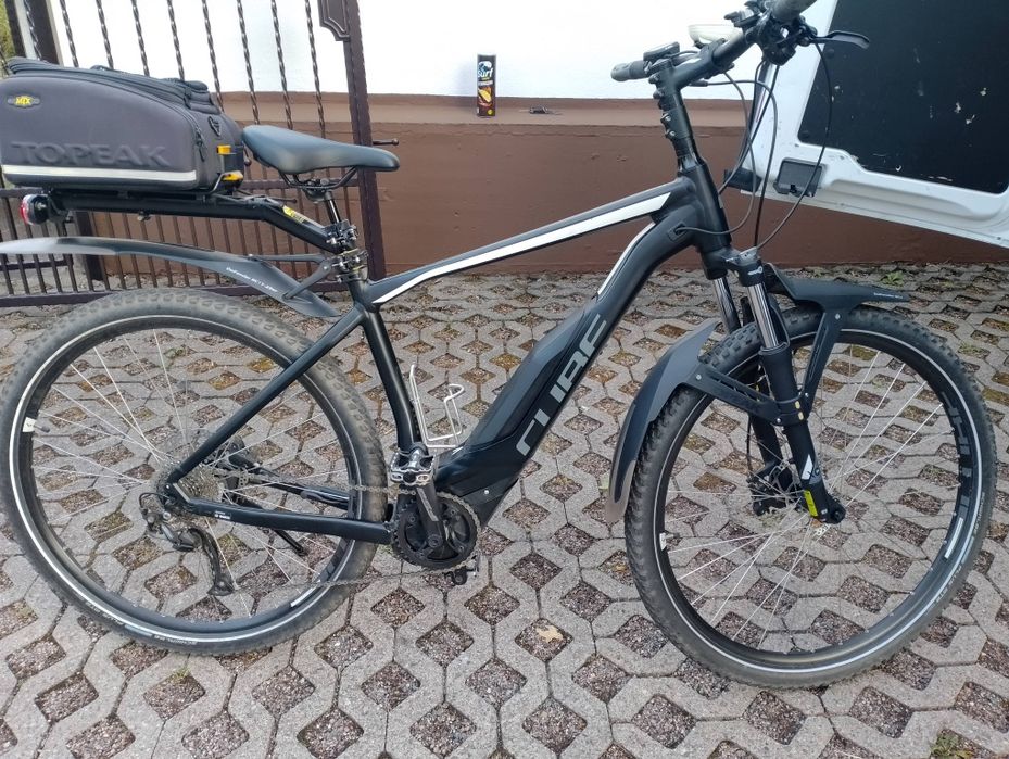 Sprzedam rower elektryczny Cube