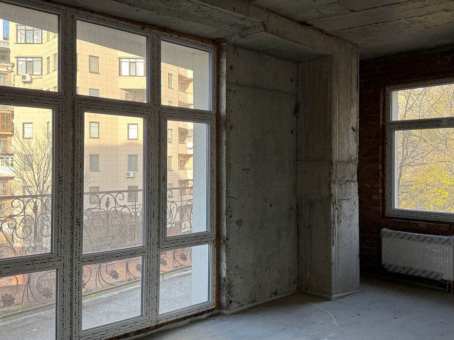 Без% ЖК Патріарх Холл 96м Паньківська Назарівська Саксаганського Центр