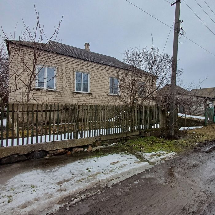 Продам газифікований будинок,район Дроздовка,біля річки.