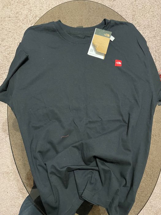 Футболка THE NORTH Face