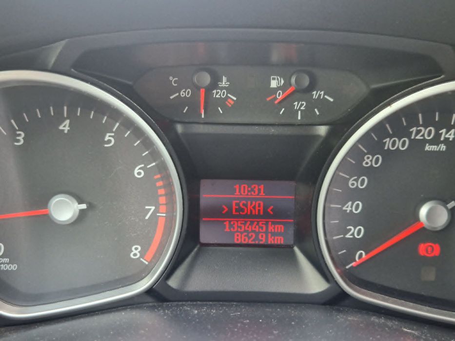Ford Mondeo Sprzedam Mondeo z 2014 roku 1,6 benzyna 135600 tyś przebiegu.