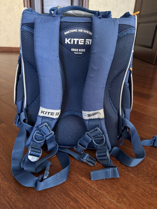 Kite Hot Wheels каркасний рюкзак для хлопчика