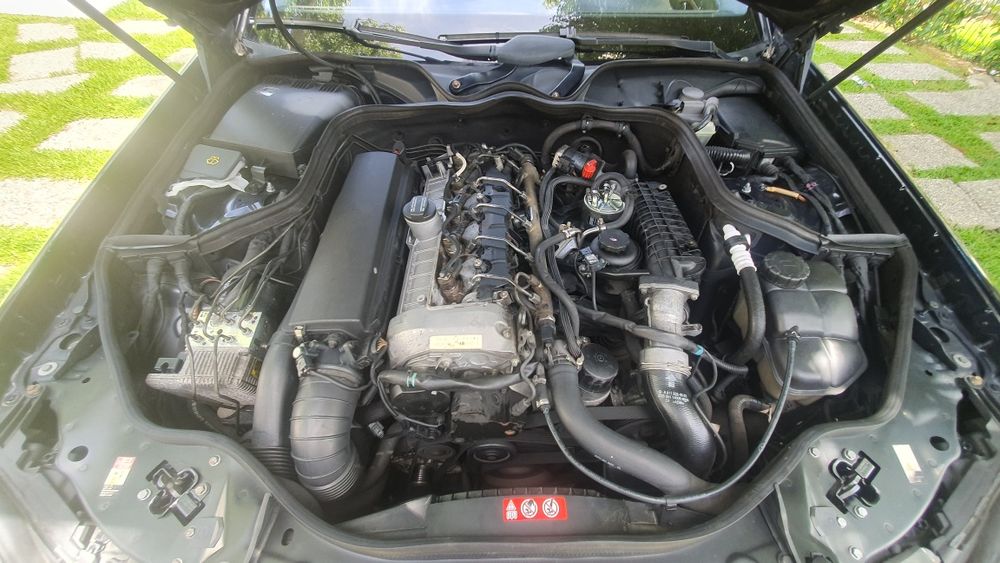 Mercedes E270 cdi,  Avantgarde,  Nacional,  2004