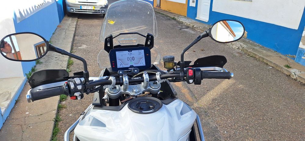 Triumph 900 gt (muitos extras)