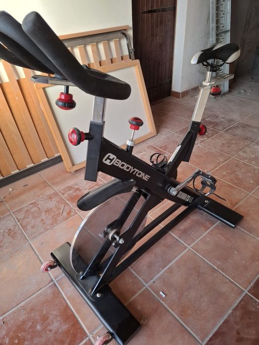Bicicleta de spinning bodytone