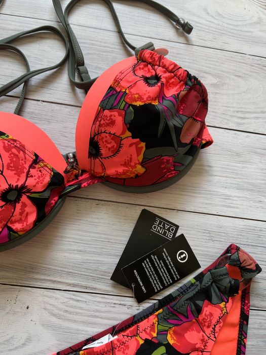 Яскравий купальник Німеччина mister lady