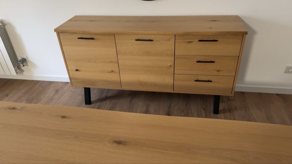 Mesa + aparador 600€