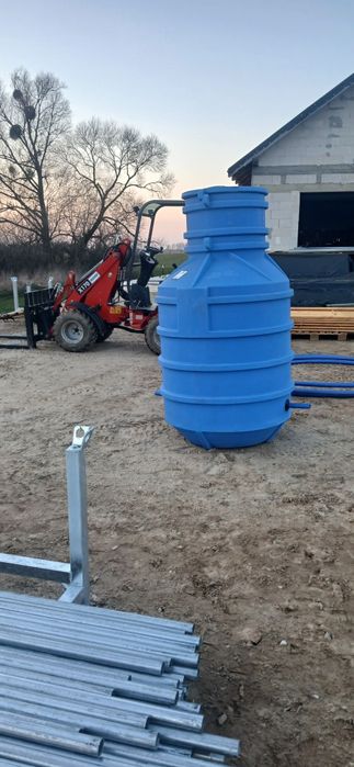 Studnia wodomierzowa DN 1000, studnia głębinowa