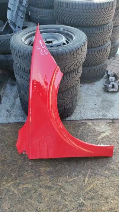 Błotnik prawy przód VW Polo 2G kod lakieru LP3G