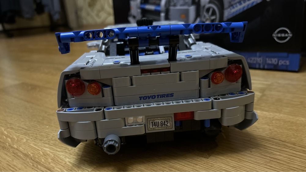 LEGO GTR-34.