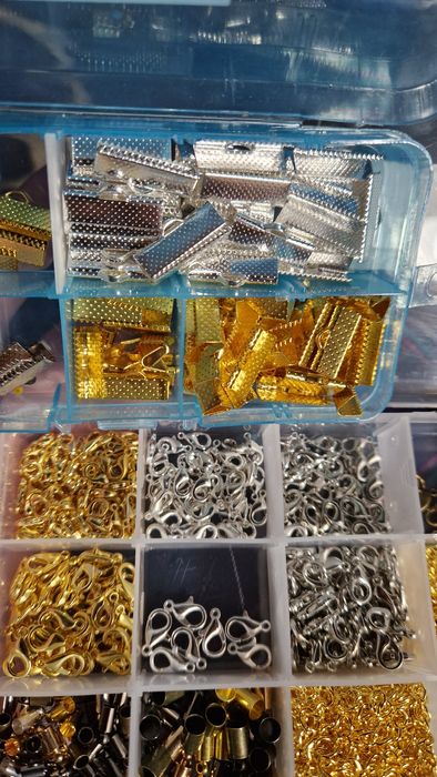 Зажимы, карабины, застёжки, концевики, фурнитура для бижутерии, бусины