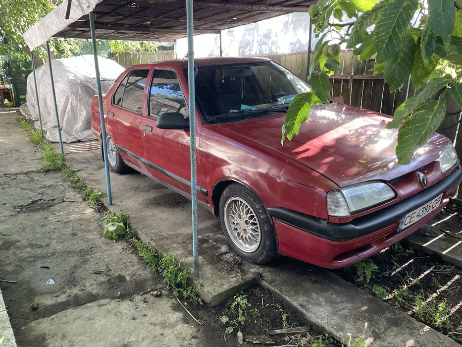 продам автомобиль Рено 19