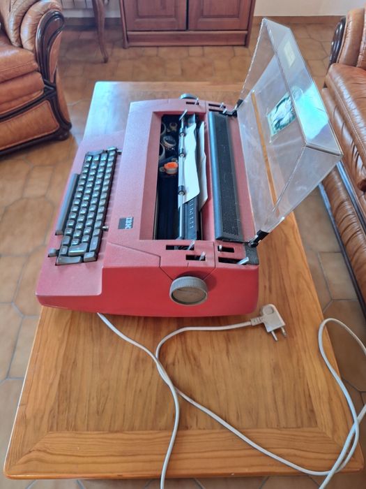 Máquinas de escrever de 1976