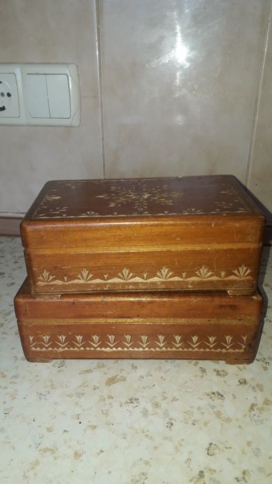 Шкатулки деревянные