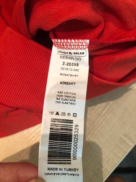 Pomarańczowa kosulka z nadrukiem