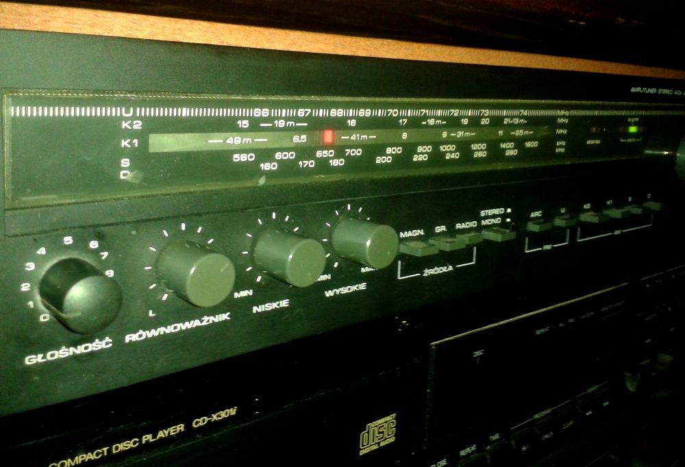 AIDA AWS-105 - Stereofoniczny Amplituner