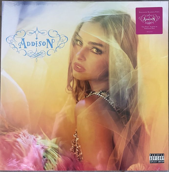 Addison Rae vinil