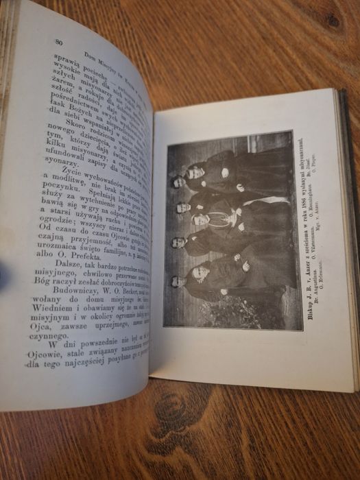 Stara książka "Idźcie na cały świat"