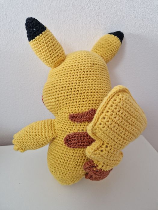 Pikachu peluche amigurumi