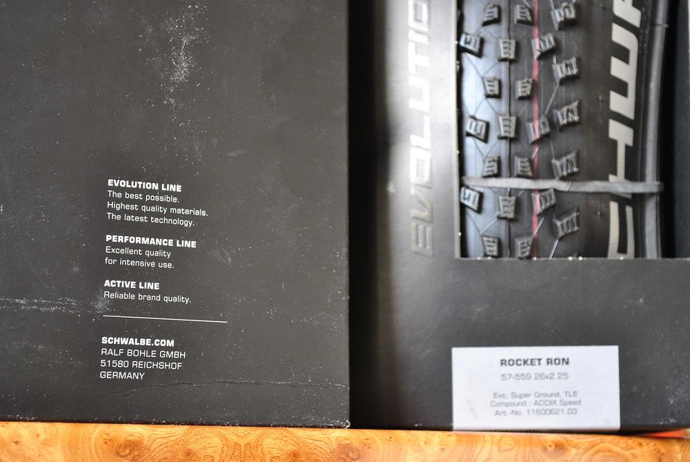 Топовые покрышки SCHWALBE ROCKET RON 26x2,25 evo super ground СКИДКА